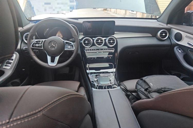 Used Mercedes-Benz GLC 2022 Facelifted GLC 260 L 4MATIC Dynamic Edition Center Console