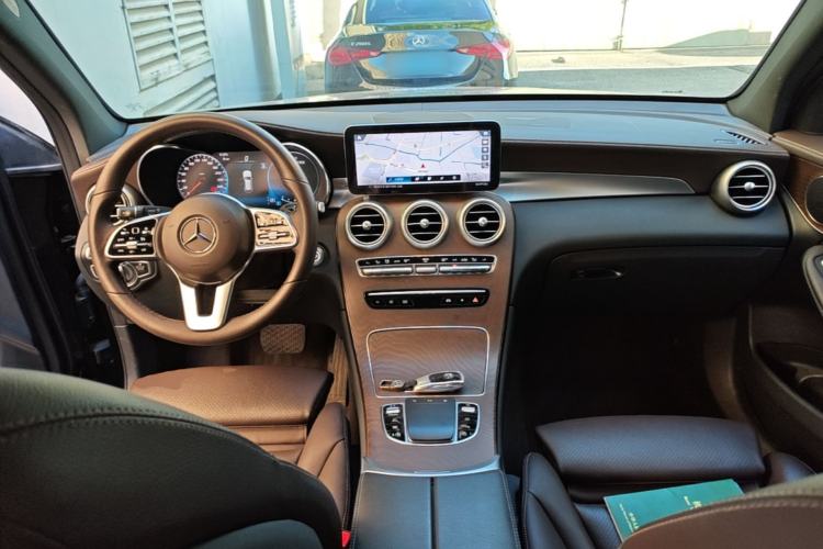 Used Mercedes-Benz GLC 2022 Refreshed GLC 300 L 4MATIC Dynamic Edition Prestige Version Center Console