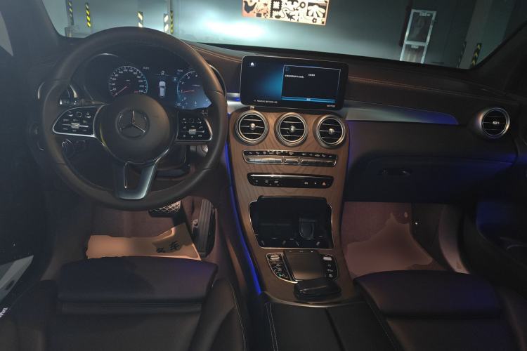 Used Mercedes-Benz GLC 2022 Refreshed GLC 300 L 4MATIC Dynamic Edition Prestige Version Center Console