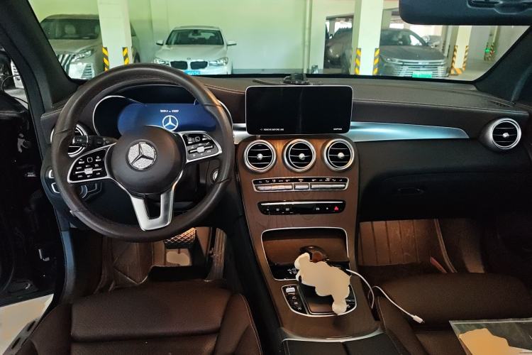 Used Mercedes-Benz GLC 2022 Refreshed GLC 300 L 4MATIC Dynamic Edition Prestige Version Center Console