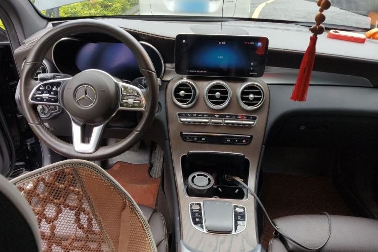 Used Mercedes-Benz GLC 2022 Refreshed GLC 300 L 4MATIC Dynamic Edition Prestige Version Center Console