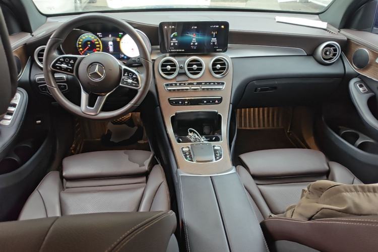 Used Mercedes-Benz GLC 2022 Refreshed GLC 300 L 4MATIC Dynamic Edition Prestige Version Center Console