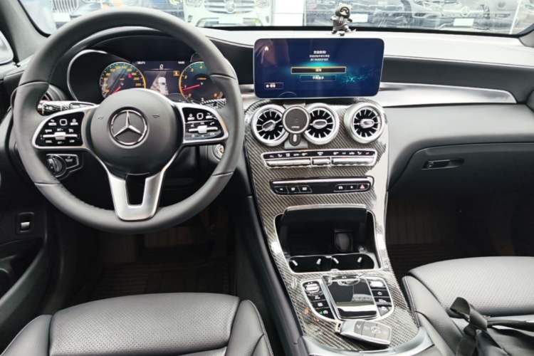 Used Mercedes-Benz GLC 2022 Refreshed GLC 300 L 4MATIC Dynamic Edition Prestige Version Center Console