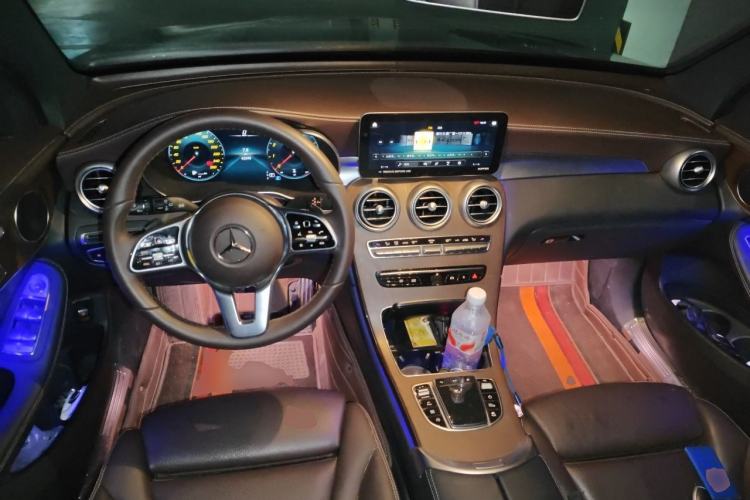 Used Mercedes-Benz GLC 2022 Second Facelift GLC 260 L 4MATIC Luxury Edition Center Console