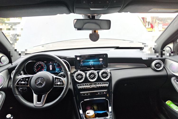 Used Mercedes-Benz GLC 2022 Facelifted GLC 260 L 4MATIC Dynamic Edition Center Console