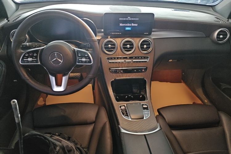 Used Mercedes-Benz GLC 2022 Refreshed GLC 300 L 4MATIC Dynamic Edition Prestige Version Center Console
