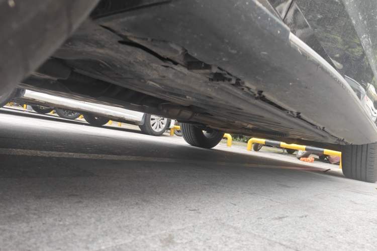 Used Mercedes-Benz GLC 2022 Facelifted GLC 260 L 4MATIC Dynamic Edition Chassis Front Left