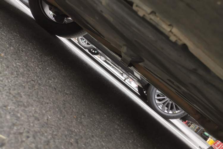 Used Mercedes-Benz GLC 2022 Second Facelift GLC 300 L 4MATIC Luxury Edition Chassis Rear Right