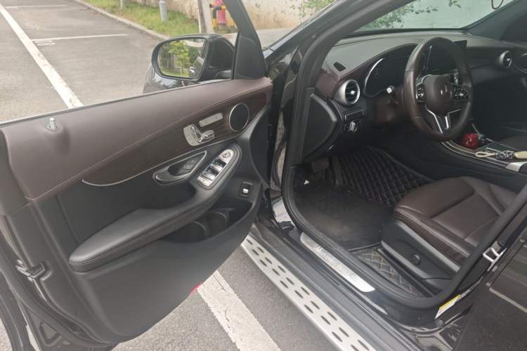 Used Mercedes-Benz GLC 2022 Refreshed GLC 300 L 4MATIC Dynamic Edition Prestige Version Driver Seat