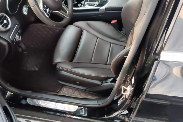 Used Mercedes-Benz GLC 2022 Facelifted GLC 260 L 4MATIC Dynamic Edition Driver Seat