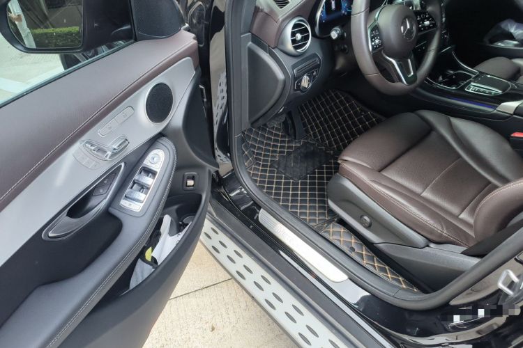 Used Mercedes-Benz GLC 2022 Second Facelift GLC 260 L 4MATIC Dynamic Edition Driver Seat