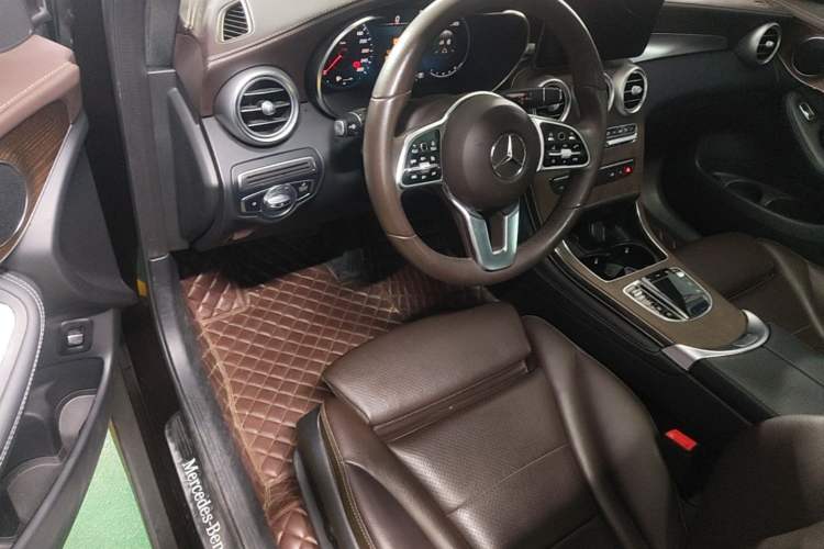 Used Mercedes-Benz GLC 2022 Second Facelift GLC 260 L 4MATIC Luxury Edition Driver Seat