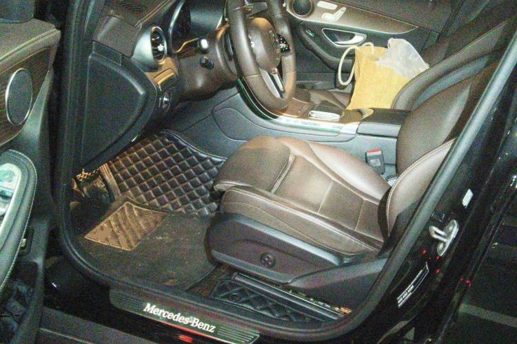 Used Mercedes-Benz GLC 2022 Second Facelift GLC 260 L 4MATIC Luxury Edition Driver Seat