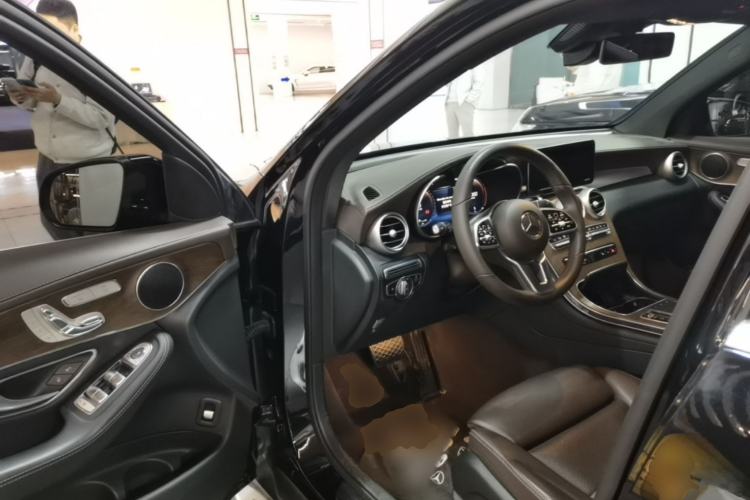 Used Mercedes-Benz GLC 2022 Refreshed GLC 300 L 4MATIC Dynamic Edition Prestige Version Driver Seat