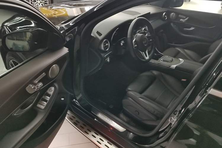 Used Mercedes-Benz GLC 2022 Refreshed GLC 300 L 4MATIC Dynamic Edition Driver Seat
