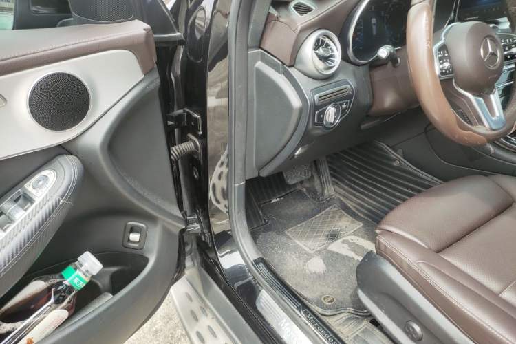 Used Mercedes-Benz GLC 2022 Facelifted GLC 260 L 4MATIC Dynamic Edition Driver Seat