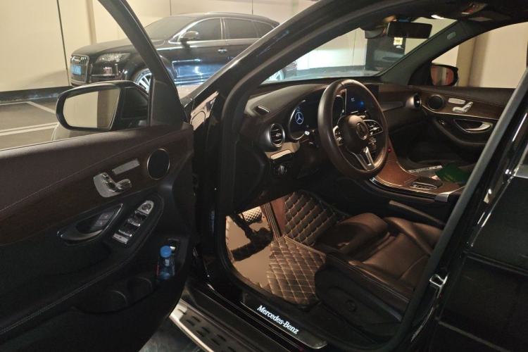 Used Mercedes-Benz GLC 2022 Refreshed GLC 300 L 4MATIC Dynamic Edition Driver Seat