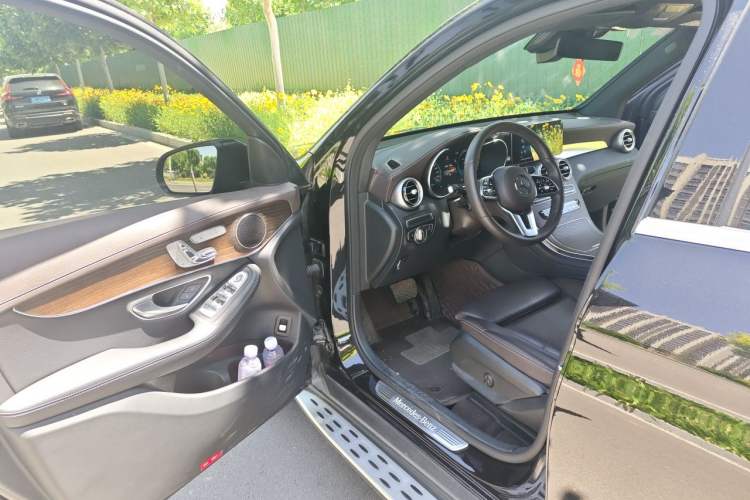 Used Mercedes-Benz GLC 2022 Refreshed GLC 300 L 4MATIC Dynamic Edition Prestige Version Driver Seat