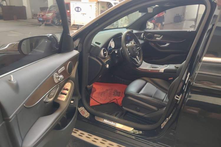 Used Mercedes-Benz GLC 2022 Refreshed GLC 300 L 4MATIC Dynamic Edition Prestige Version Driver Seat