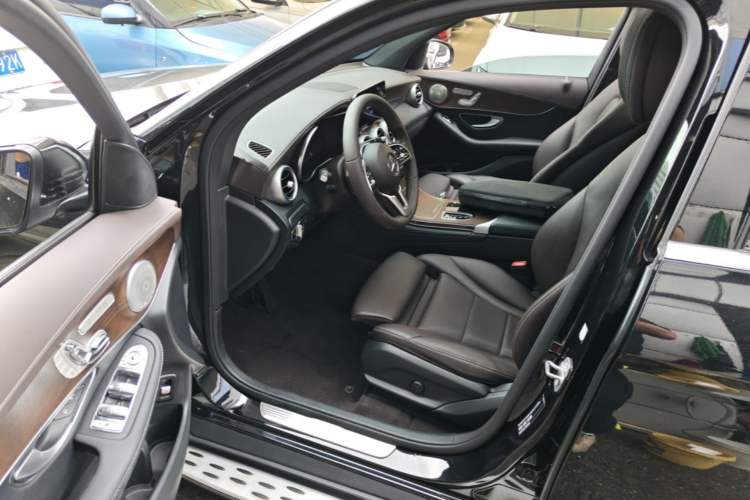 Used Mercedes-Benz GLC 2022 Refreshed GLC 300 L 4MATIC Dynamic Edition Prestige Version Driver Seat