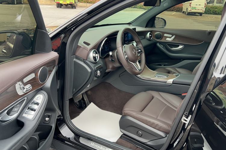 Used Mercedes-Benz GLC 2022 Refreshed GLC 300 L 4MATIC Dynamic Edition Prestige Version Driver Seat