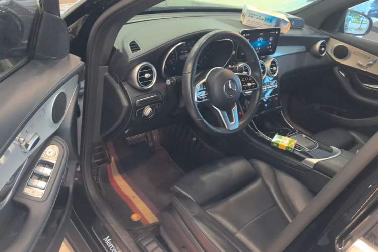 Used Mercedes-Benz GLC 2022 Facelifted GLC 260 L 4MATIC Dynamic Edition Driver Seat