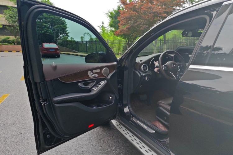 Used Mercedes-Benz GLC 2022 Second Facelift GLC 300 L 4MATIC Luxury Edition Driver Seat