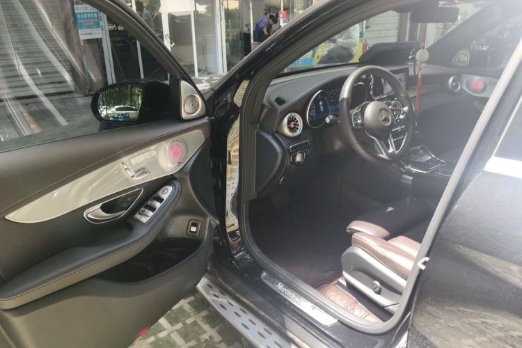 Used Mercedes-Benz GLC 2022 Refreshed GLC 260 L 4MATIC Dynamic Edition Driver Seat