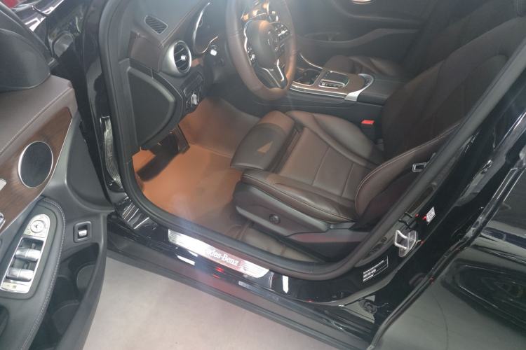 Used Mercedes-Benz GLC 2022 Facelift GLC 260 L 4MATIC Luxury Edition Driver Seat