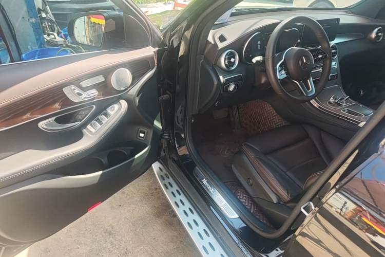 Used Mercedes-Benz GLC 2022 GLC 300 L 4MATIC Luxury Model Driver Seat