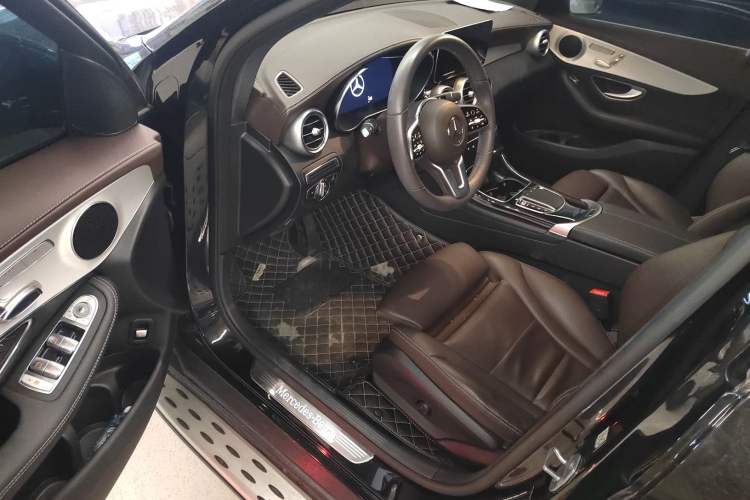 Used Mercedes-Benz GLC 2022 Facelifted GLC 260 L 4MATIC Dynamic Edition Driver Seat