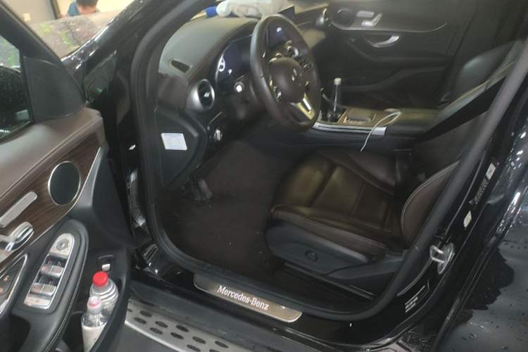 Used Mercedes-Benz GLC 2022 Refreshed GLC 300 L 4MATIC Dynamic Edition Driver Seat