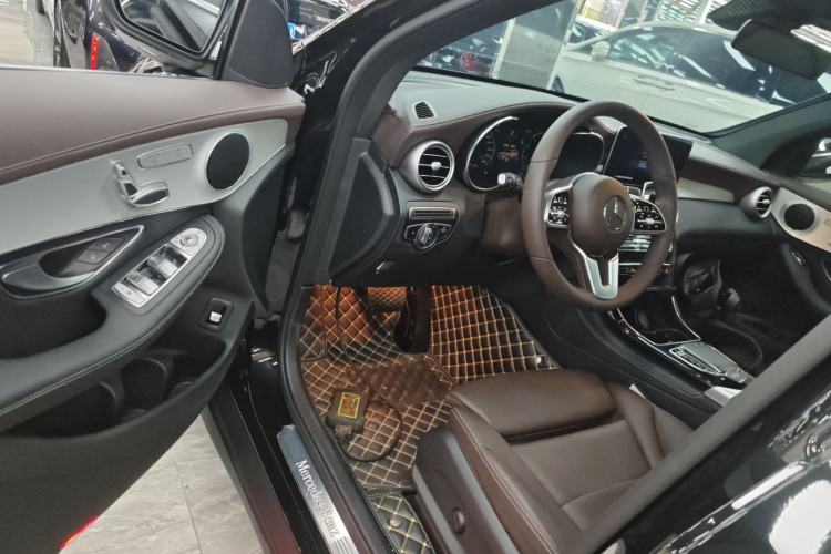 Used Mercedes-Benz GLC 2022 Refreshed GLC 260 L 4MATIC Dynamic Edition Driver Seat