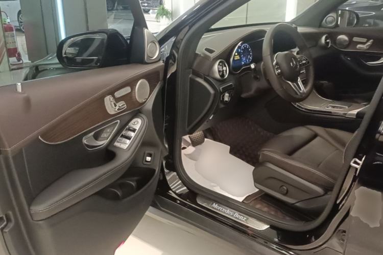 Used Mercedes-Benz GLC 2022 Second Facelift GLC 260 L 4MATIC Luxury Edition Driver Seat