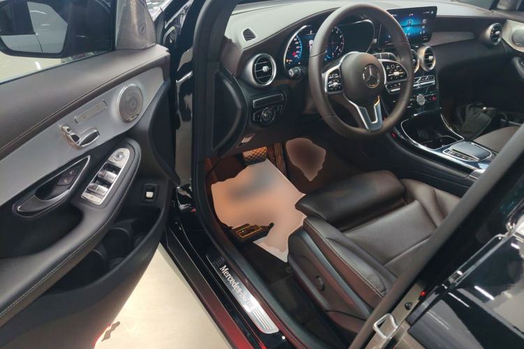 Used Mercedes-Benz GLC 2022 Facelifted GLC 260 L 4MATIC Dynamic Edition Driver Seat