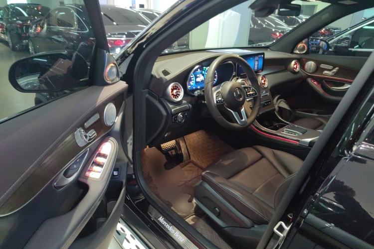 Used Mercedes-Benz GLC 2022 Refreshed GLC 300 L 4MATIC Dynamic Edition Driver Seat
