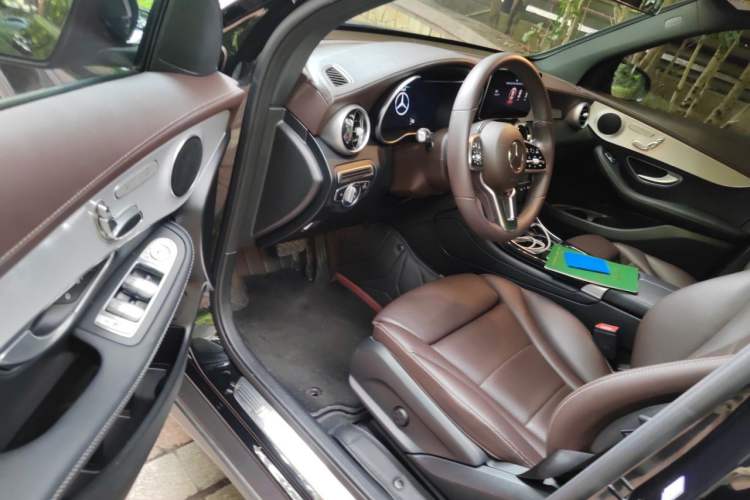 Used Mercedes-Benz GLC 2022 Facelifted GLC 260 L 4MATIC Dynamic Edition Driver Seat