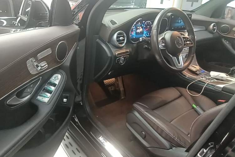 Used Mercedes-Benz GLC 2022 Refreshed GLC 300 L 4MATIC Dynamic Edition Prestige Version Driver Seat