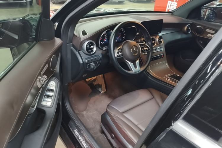 Used Mercedes-Benz GLC 2022 Second Facelift GLC 260 L 4MATIC Luxury Edition Driver Seat