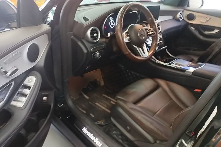 Used Mercedes-Benz GLC 2022 Facelifted GLC 260 L 4MATIC Dynamic Edition Driver Seat