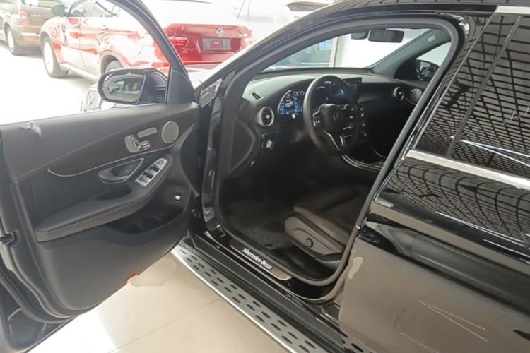 Used Mercedes-Benz GLC 2022 Refreshed GLC 300 L 4MATIC Dynamic Edition Driver Seat