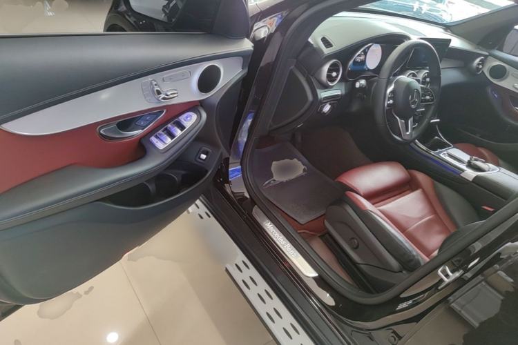 Used Mercedes-Benz GLC 2022 Facelift GLC 260 L 4MATIC Luxury Edition Driver Seat