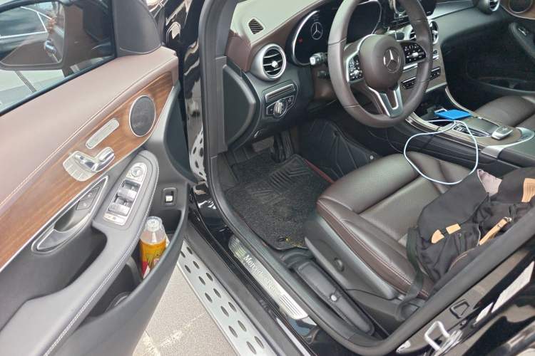 Used Mercedes-Benz GLC 2022 Facelift GLC 260 L 4MATIC Luxury Edition Driver Seat