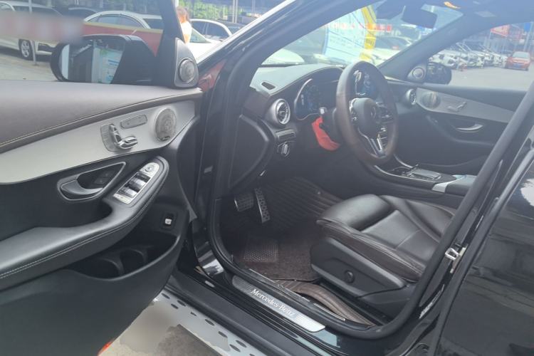 Used Mercedes-Benz GLC 2022 Second Facelift GLC 260 L 4MATIC Dynamic Edition Driver Seat