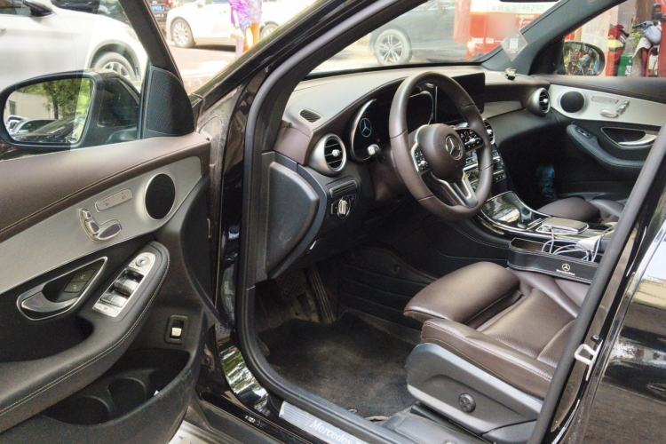 Used Mercedes-Benz GLC 2022 Refreshed GLC 260 L 4MATIC Dynamic Edition Driver Seat