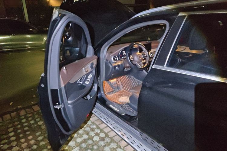 Used Mercedes-Benz GLC 2022 Facelifted GLC 260 L 4MATIC Dynamic Edition Driver Seat
