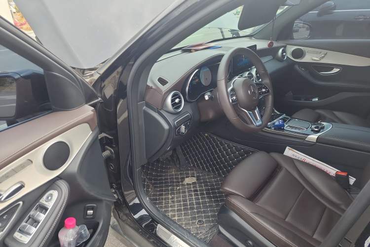 Used Mercedes-Benz GLC 2022 Facelifted GLC 260 L 4MATIC Dynamic Edition Driver Seat