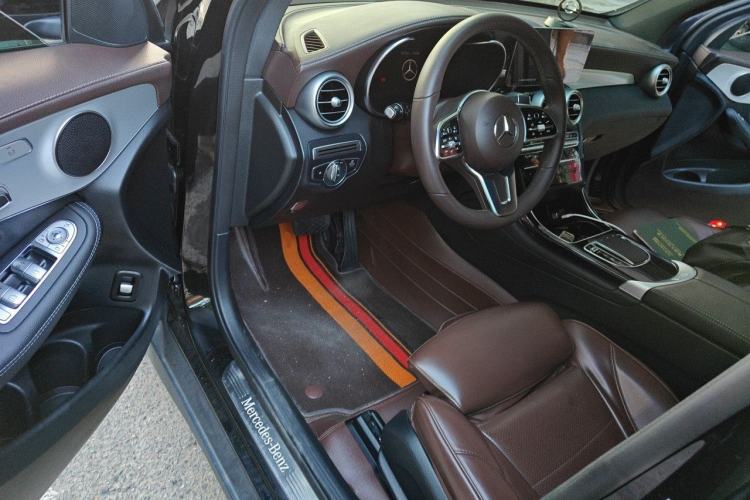 Used Mercedes-Benz GLC 2022 Facelifted GLC 260 L 4MATIC Dynamic Edition Driver Seat