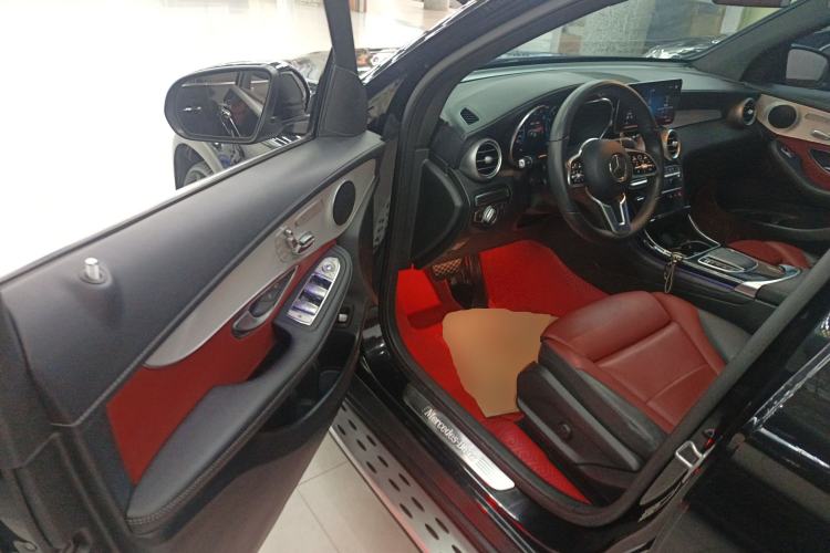 Used Mercedes-Benz GLC 2022 Second Facelift GLC 260 L 4MATIC Luxury Edition Driver Seat