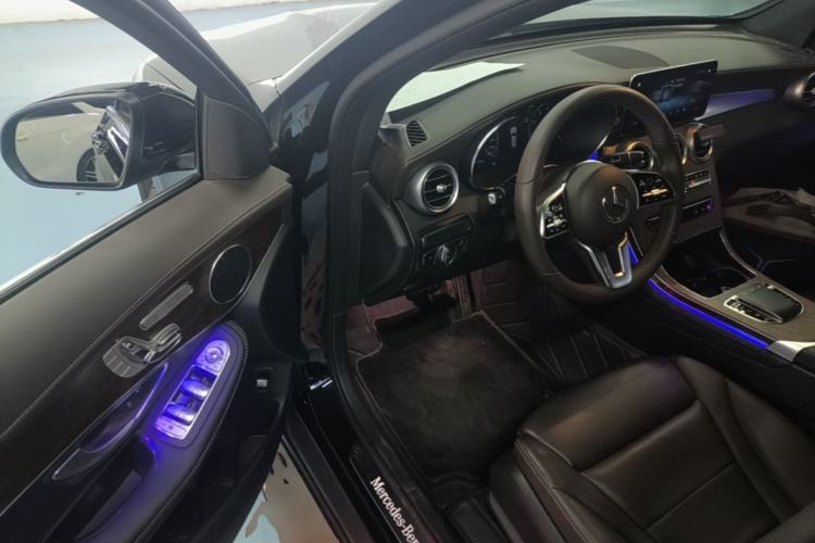 Used Mercedes-Benz GLC 2022 Second Facelift GLC 260 L 4MATIC Luxury Edition Driver Seat
